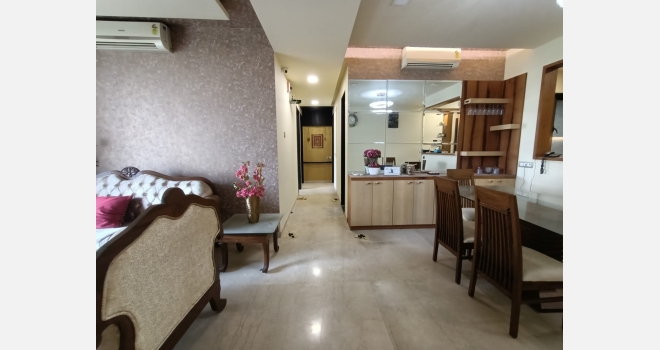 2.5 BHK Fully Furnished, Interior done up flat for lease in Emerald Isle